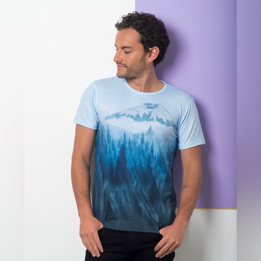 SZIMON Cotopaxi Volcano T-Shirt